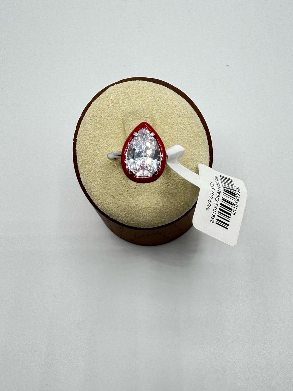 18k 2ct Enamel Pear Cut Ring - Picture 6 of 13